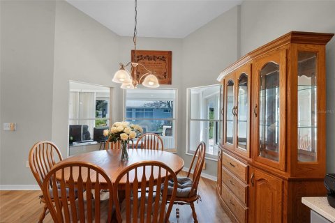House in Leesburg, Florida 2 bedrooms, 137.96 sq.m. № 1751254 - photo 16
