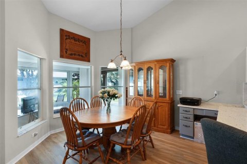 House in Leesburg, Florida 2 bedrooms, 137.96 sq.m. № 1751254 - photo 15
