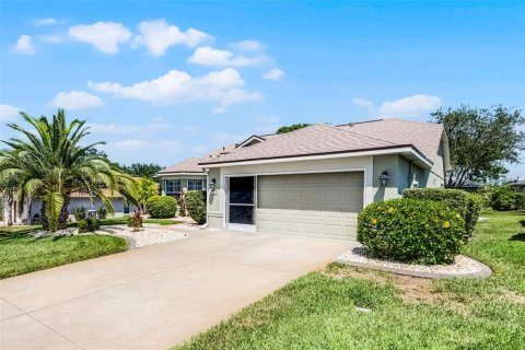 House in Leesburg, Florida 2 bedrooms, 137.96 sq.m. № 1751254 - photo 3