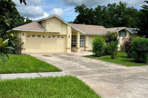 Casa en venta en Orlando, Florida, 6 dormitorios, 195.09 m2 № 1570488 - foto 1