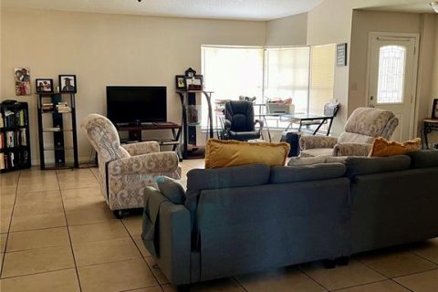 Casa en venta en Orlando, Florida, 6 dormitorios, 195.09 m2 № 1570488 - foto 6
