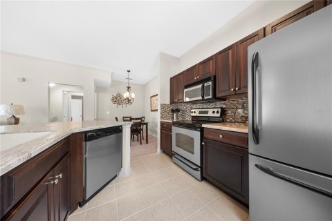 Condo in Celebration, Florida, 2 bedrooms  № 2230146 - photo 22