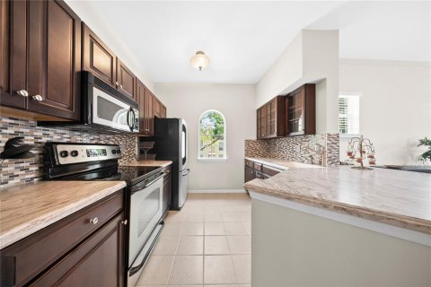 Condo in Celebration, Florida, 2 bedrooms  № 2230146 - photo 19