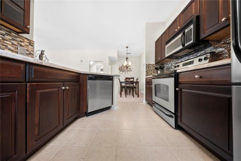 Condo in Celebration, Florida, 2 bedrooms  № 2230146 - photo 21