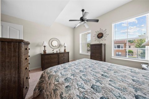 Condo in Celebration, Florida, 2 bedrooms  № 2230146 - photo 27