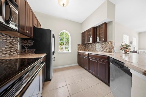 Condo in Celebration, Florida, 2 bedrooms  № 2230146 - photo 20