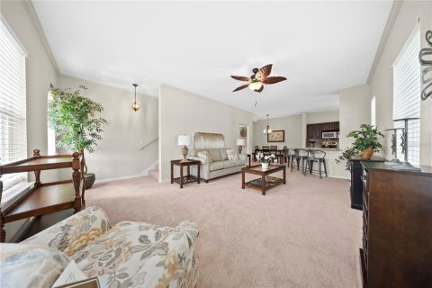 Condo in Celebration, Florida, 2 bedrooms  № 2230146 - photo 10