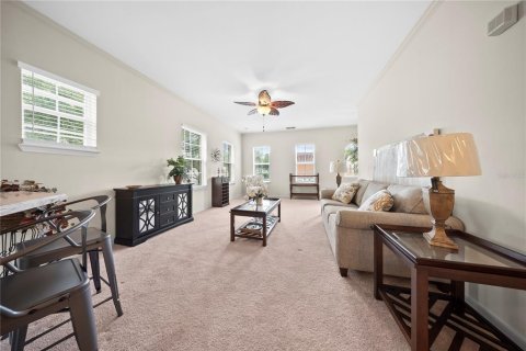Condo in Celebration, Florida, 2 bedrooms  № 2230146 - photo 8