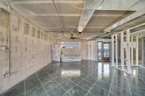 Купить коммерческую недвижимость в Энглвуд, Флорида 85.56м2, № 1869724 - фото 7