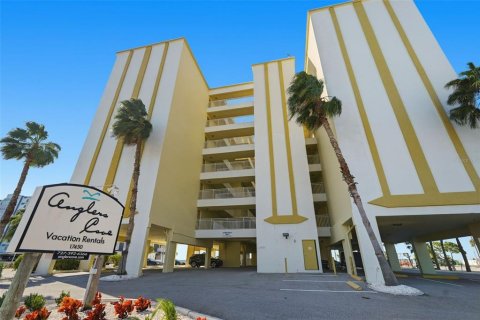Condo in Redington Shores, Florida, 3 bedrooms  № 2217608 - photo 2