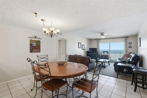 Condo in Redington Shores, Florida, 3 bedrooms  № 2217608 - photo 21