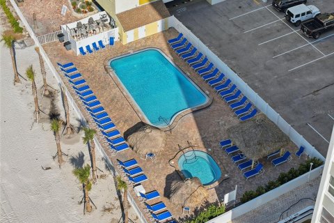 Condo in Redington Shores, Florida, 3 bedrooms  № 2217608 - photo 4