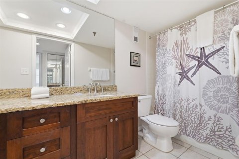 Condo in Redington Shores, Florida, 3 bedrooms  № 2217608 - photo 26