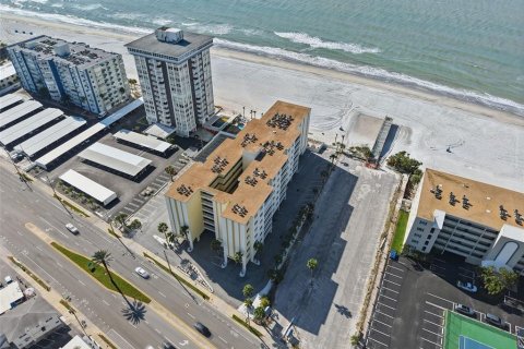 Condo in Redington Shores, Florida, 3 bedrooms  № 2217608 - photo 6