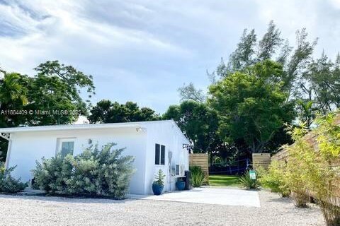 Снять в аренду коммерческую недвижимость в Майами, Флорида 46.45м2, № 1937249 - фото 1