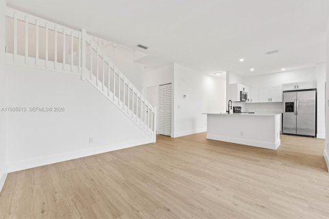 Купить виллу или дом в Коконат Крик, Флорида 4 спальни, 188.22м2, № 1995146 - фото 17