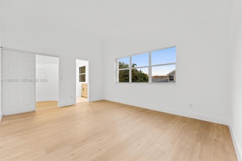 Купить виллу или дом в Коконат Крик, Флорида 4 спальни, 188.22м2, № 1995146 - фото 22