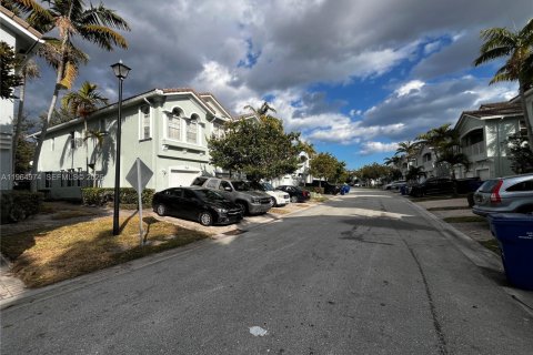 Купить таунхаус в Ривьера-Бич, Флорида 5 комнат, 111.39м2, № 2026452 - фото 25