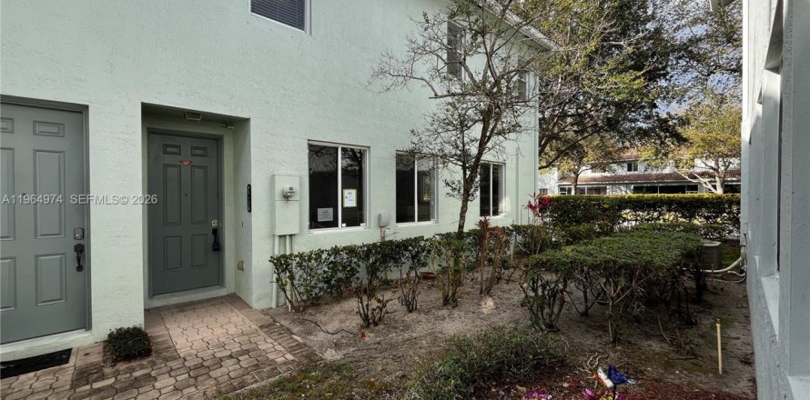 Таунхаус в Ривьера-Бич, Флорида 5 комнат, 111.39м2 № 2026452