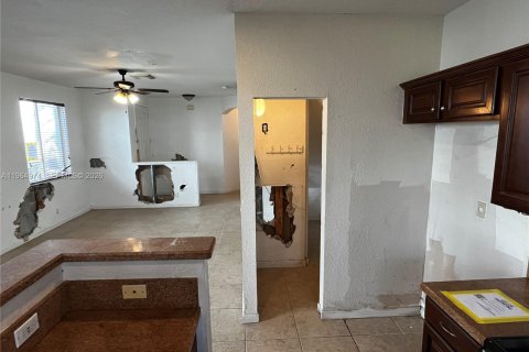 Купить таунхаус в Ривьера-Бич, Флорида 5 комнат, 111.39м2, № 2026452 - фото 13