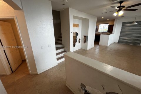 Купить таунхаус в Ривьера-Бич, Флорида 5 комнат, 111.39м2, № 2026452 - фото 15