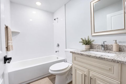 Villa ou maison à vendre à DeLand, Floride: 3 chambres, 117.99 m2 № 2421642 - photo 3