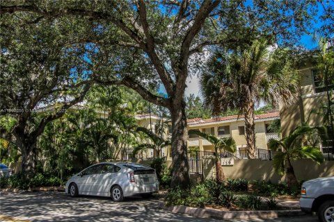Снять в аренду квартиру в Корал-Гейблс, Флорида 1 спальня, 64.1м2, № 1946180 - фото 26