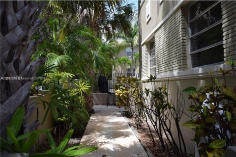 Снять в аренду квартиру в Корал-Гейблс, Флорида 1 спальня, 64.1м2, № 1946180 - фото 25