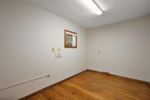 Propiedad comercial en alquiler en Leesburg, Florida, 187.01 m2 № 1581924 - foto 13