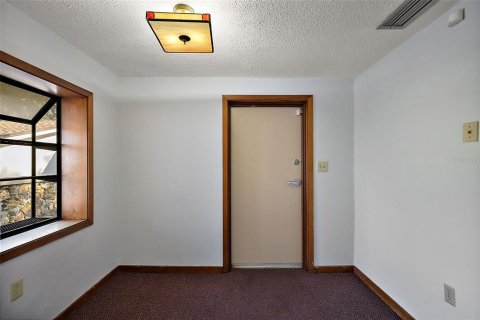 Propiedad comercial en alquiler en Leesburg, Florida, 187.01 m2 № 1581924 - foto 14