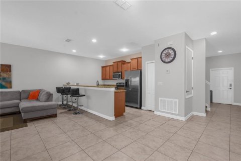 Adosado en alquiler en Kissimmee, Florida, 4 dormitorios, 176.7 m2 № 2119155 - foto 5