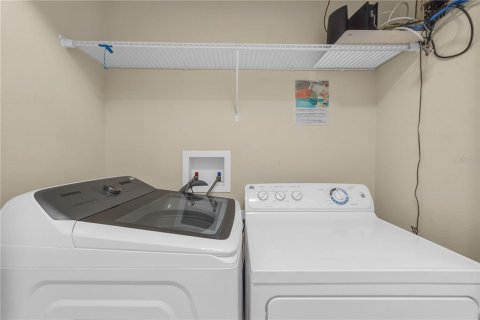 Adosado en alquiler en Kissimmee, Florida, 4 dormitorios, 176.7 m2 № 2119155 - foto 12