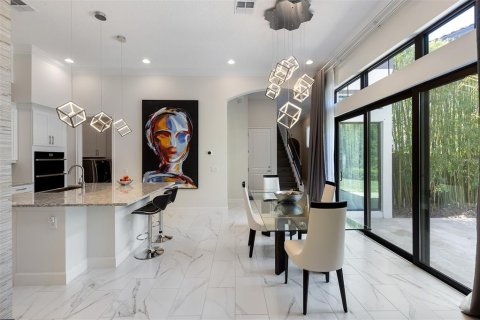 Villa ou maison à vendre à Orlando, Floride: 4 chambres, 363.34 m2 № 1769083 - photo 12