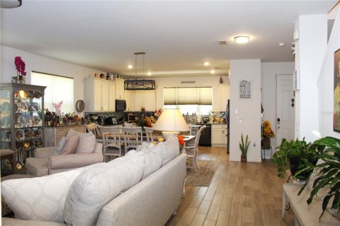 Townhouse in Windermere, Florida 3 bedrooms, 197.7 sq.m. № 1719544 - photo 28