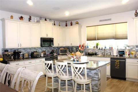 Townhouse in Windermere, Florida 3 bedrooms, 197.7 sq.m. № 1719544 - photo 16