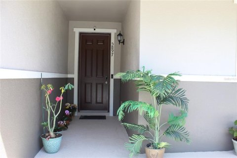 Townhouse in Windermere, Florida 3 bedrooms, 197.7 sq.m. № 1719544 - photo 6