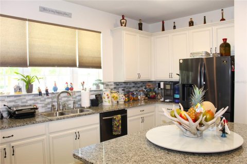 Townhouse in Windermere, Florida 3 bedrooms, 197.7 sq.m. № 1719544 - photo 22
