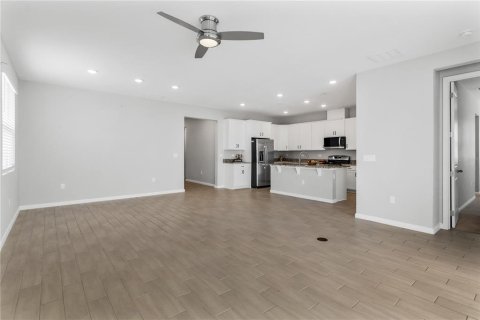 Villa ou maison à vendre à Okahumpka, Floride: 4 chambres, 192.77 m2 № 1602031 - photo 11