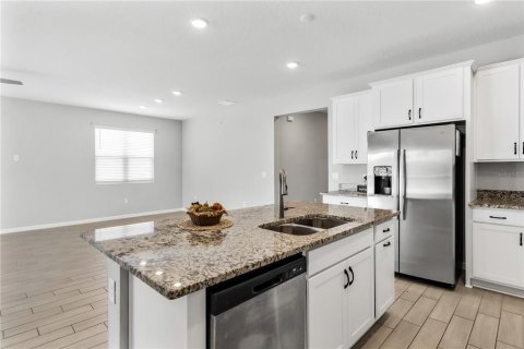 Villa ou maison à vendre à Okahumpka, Floride: 4 chambres, 192.77 m2 № 1602031 - photo 16