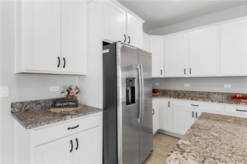 Villa ou maison à vendre à Okahumpka, Floride: 4 chambres, 192.77 m2 № 1602031 - photo 18