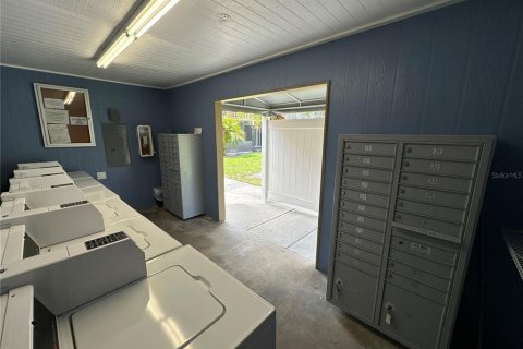 Condo in Sarasota, Florida, 2 bedrooms  № 2213095 - photo 21