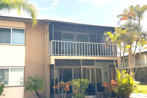 Condo in Sarasota, Florida, 2 bedrooms  № 2213095