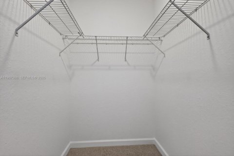 Touwnhouse à louer à Miami, Floride: 4 chambres № 2081402 - photo 19