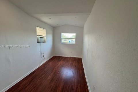 Villa ou maison à louer à West Park, Floride: 3 chambres № 1966457 - photo 14