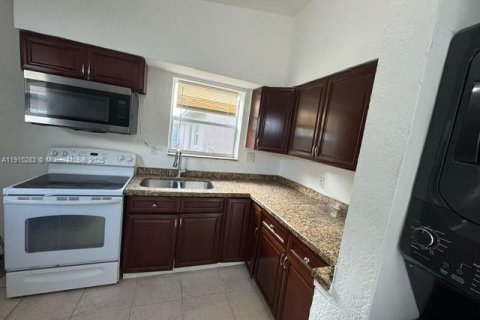 Villa ou maison à louer à West Park, Floride: 3 chambres № 1966457 - photo 4