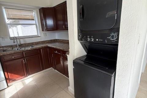 Villa ou maison à louer à West Park, Floride: 3 chambres № 1966457 - photo 8