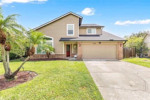 House in Orlando, Florida 4 bedrooms, 195.56 sq.m. № 2322887