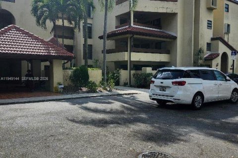 Copropriété à vendre à Miami, Floride: 2 chambres, 124.49 m2 № 2004896 - photo 2