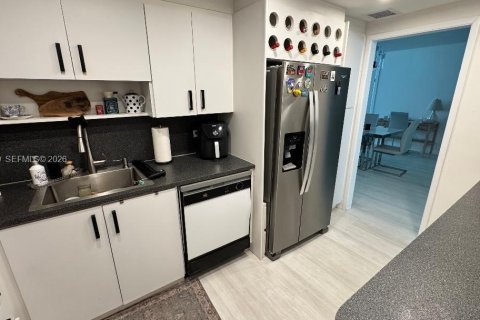 Condominio en alquiler en Miami Beach, Florida, 1 dormitorio, 95.32 m2 № 2079212 - foto 6