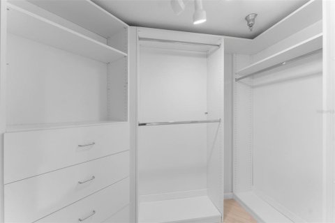 Condo in Tampa, Florida, 2 bedrooms  № 1853407 - photo 22